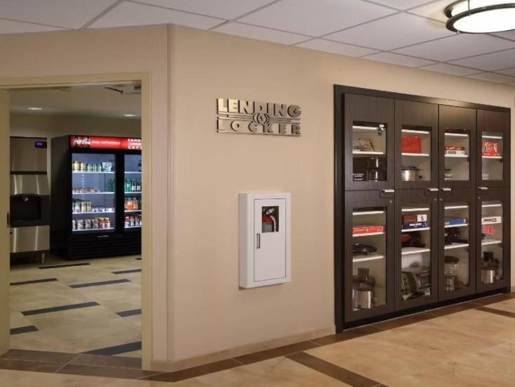 Candlewood Suites - Newark South - University Area By Ihg Exterior foto